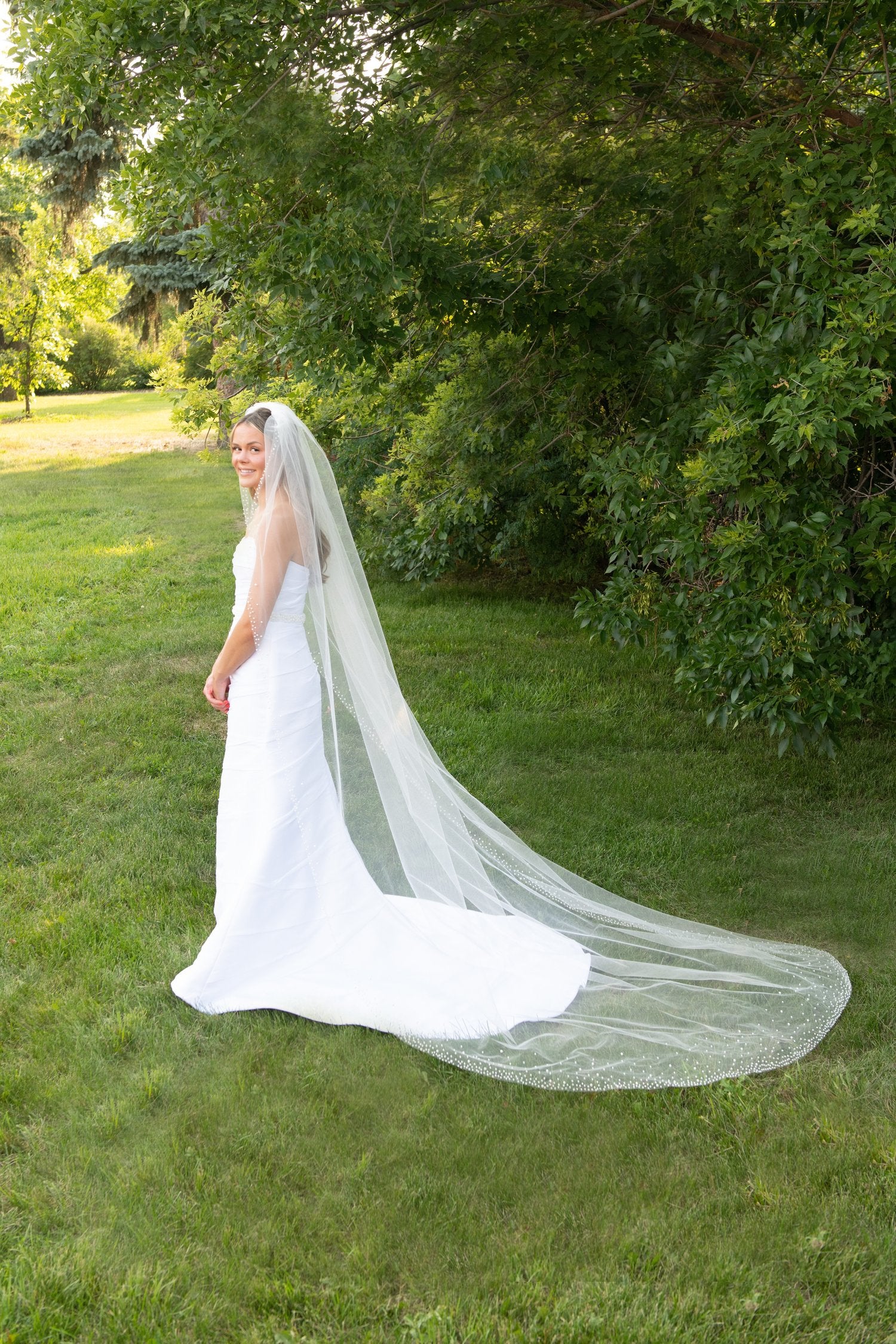Prom Veil Veil – Boulevard Bridal & Prom