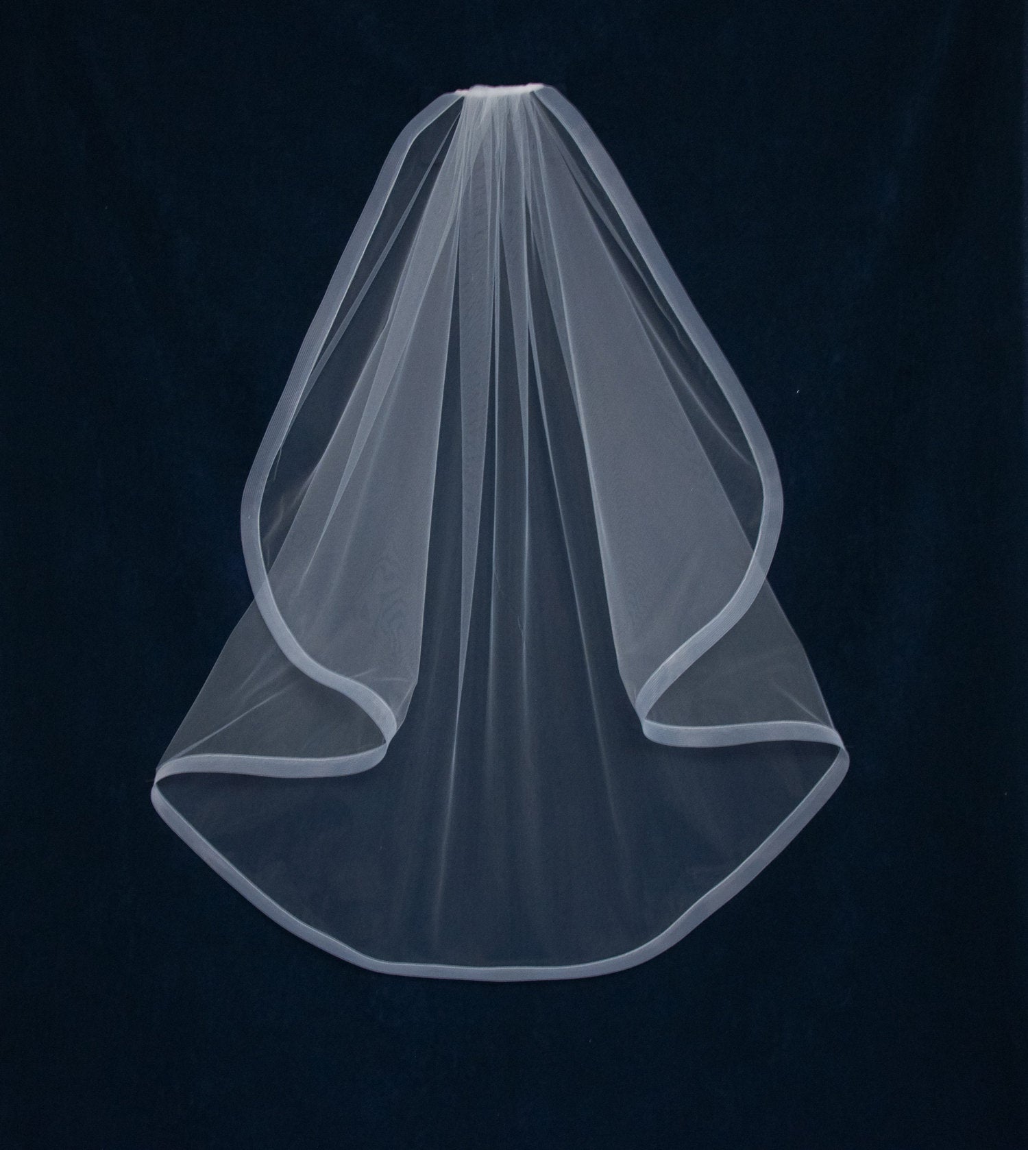 Prom Veil Veil – Boulevard Bridal & Prom